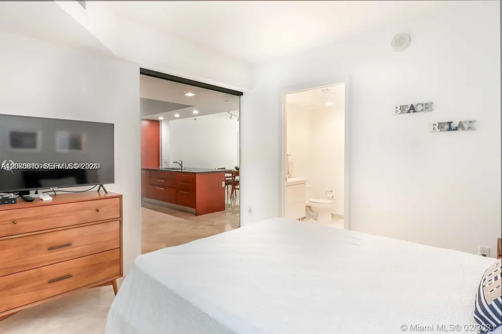 1830 S Ocean Dr #3704 Hallandale Beach, FL 33009
