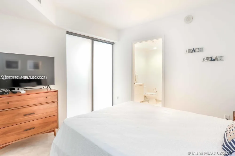 1830 S Ocean Dr #3704 Hallandale Beach, FL 33009