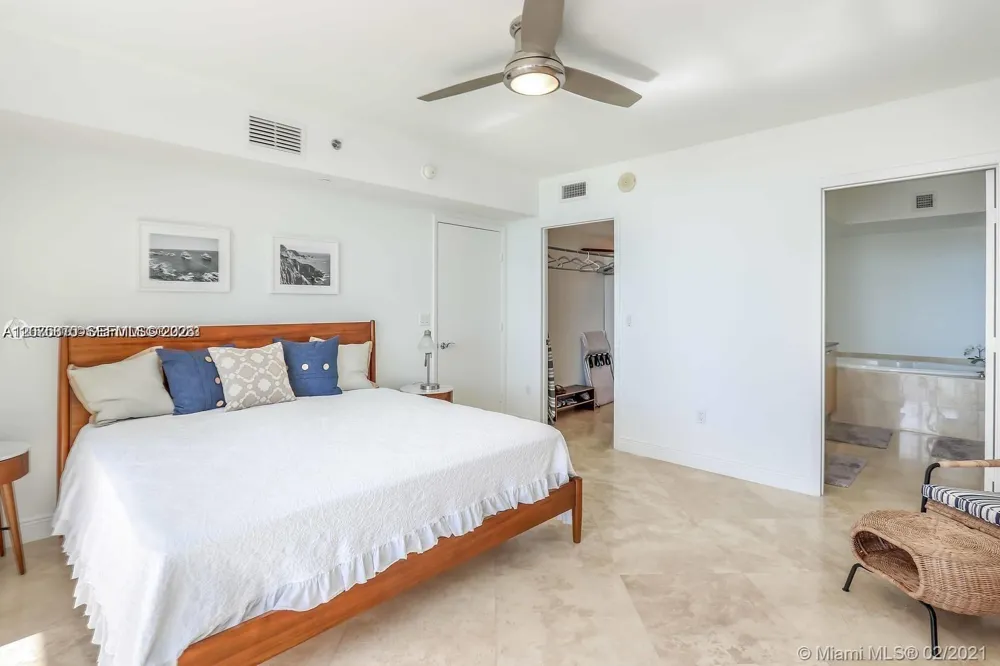 1830 S Ocean Dr #3704 Hallandale Beach, FL 33009
