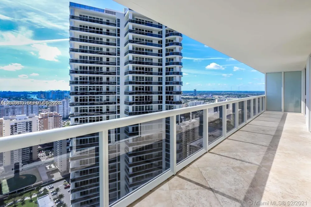 1830 S Ocean Dr #3704 Hallandale Beach, FL 33009