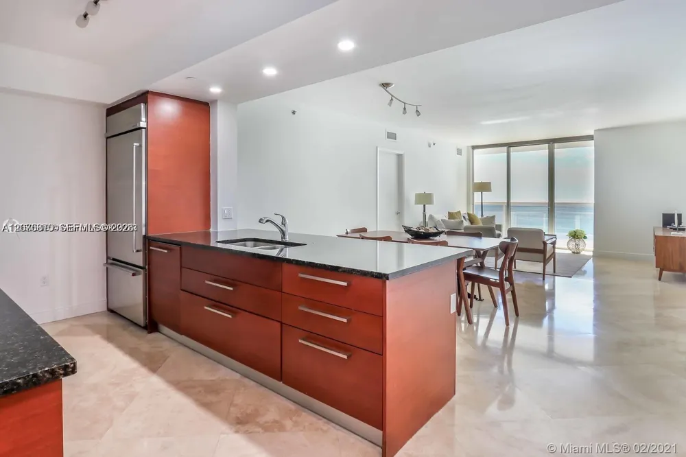 1830 S Ocean Dr #3704 Hallandale Beach, FL 33009