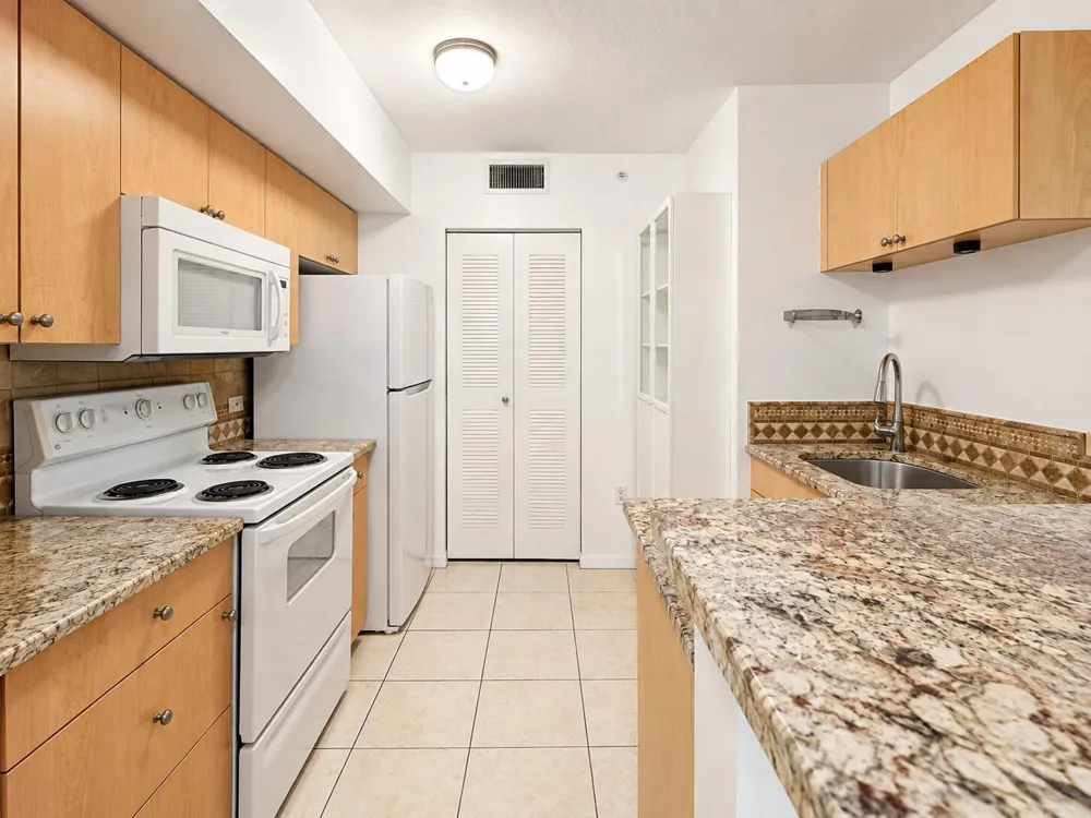 106 VILLA CIRCLE #106 Boynton Beach, FL 33435