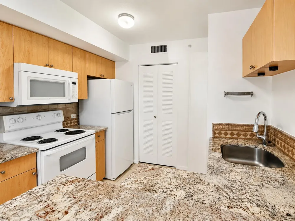 106 VILLA CIRCLE #106 Boynton Beach, FL 33435