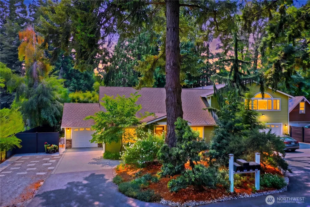 11633 NE 92nd Street Kirkland, WA 98033