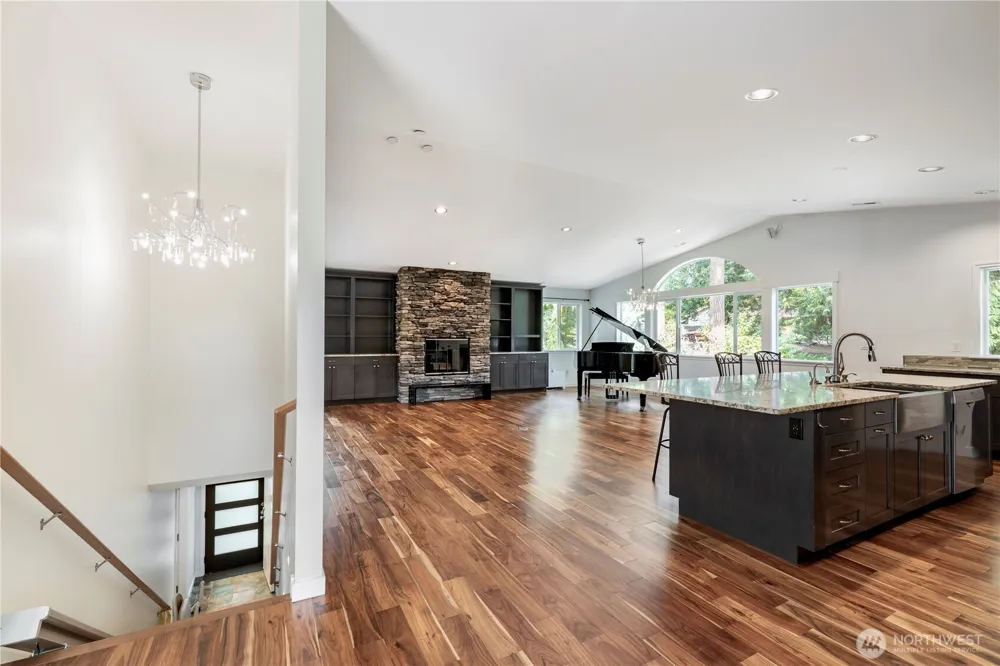 11633 NE 92nd Street Kirkland, WA 98033