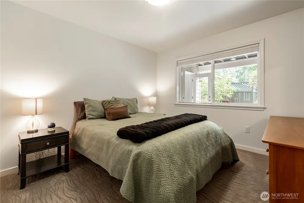 11633 NE 92nd Street Kirkland, WA 98033
