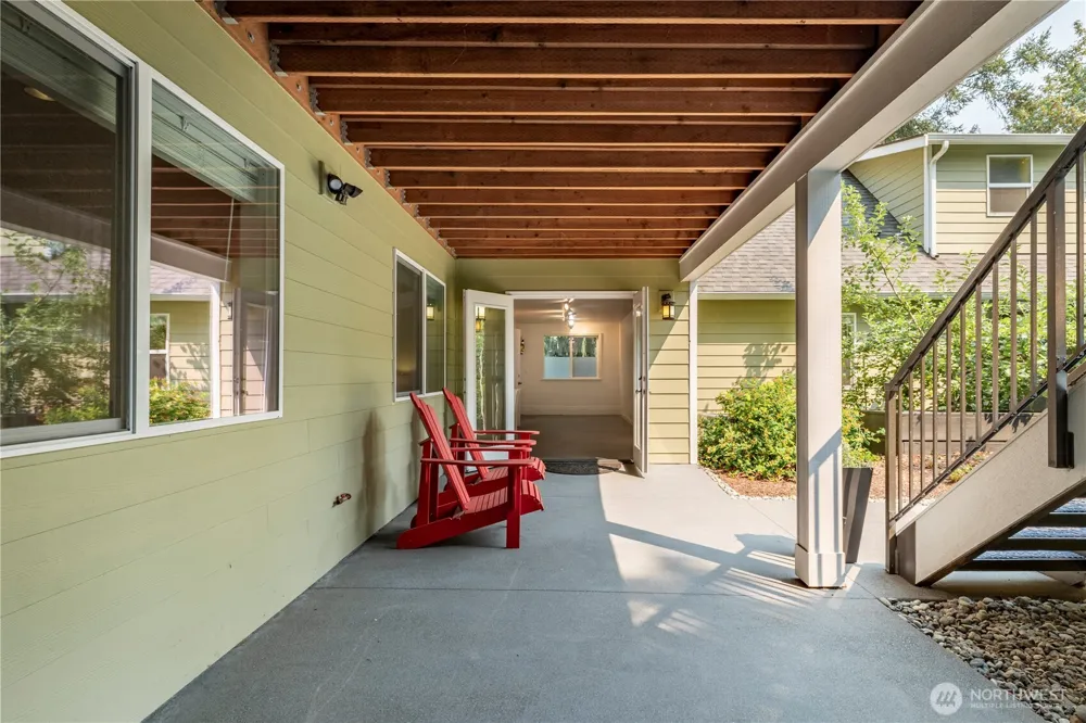 11633 NE 92nd Street Kirkland, WA 98033