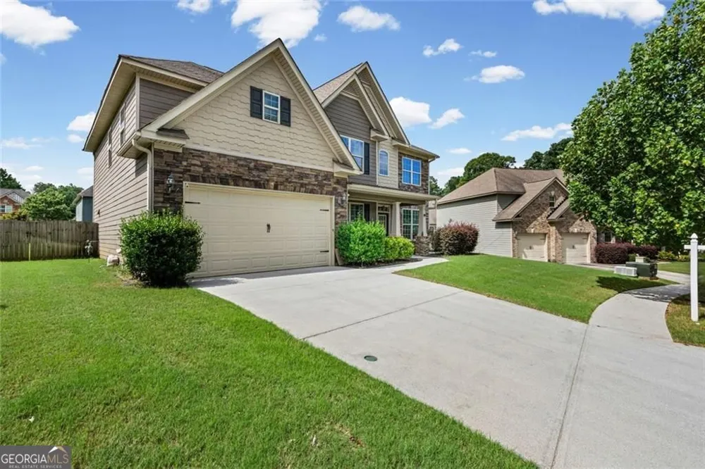 1125 Acorn Oak DR Lawrenceville, GA 30045