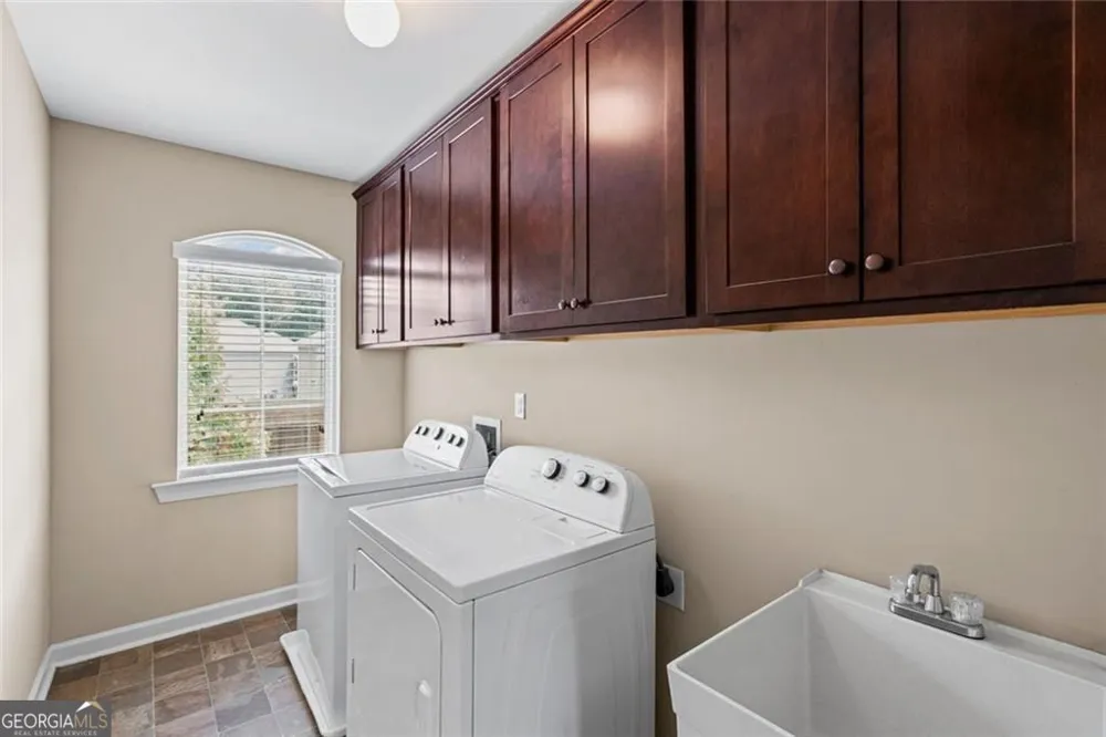 1125 Acorn Oak DR Lawrenceville, GA 30045