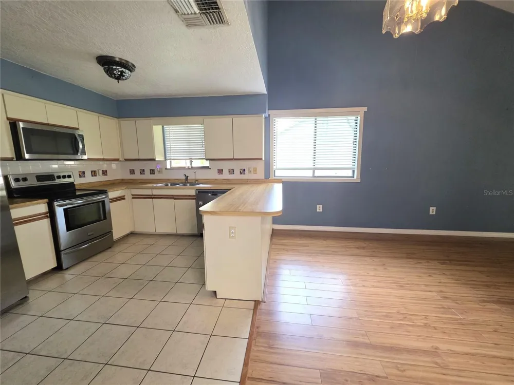 1043 LOMMLER STREET Longwood, FL 32750