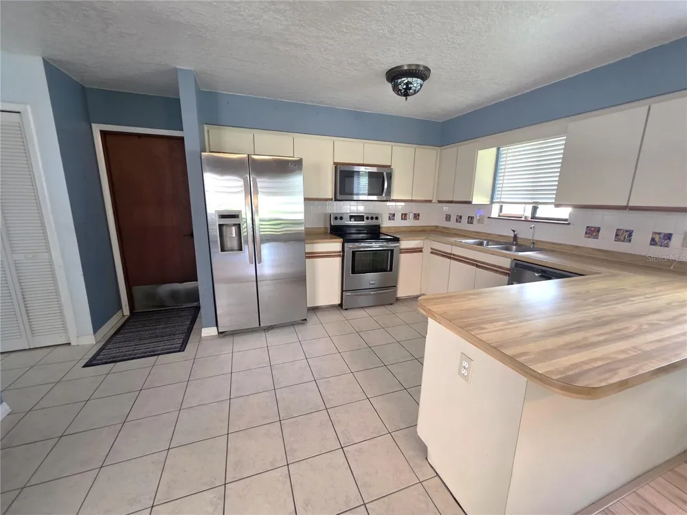1043 LOMMLER STREET Longwood, FL 32750