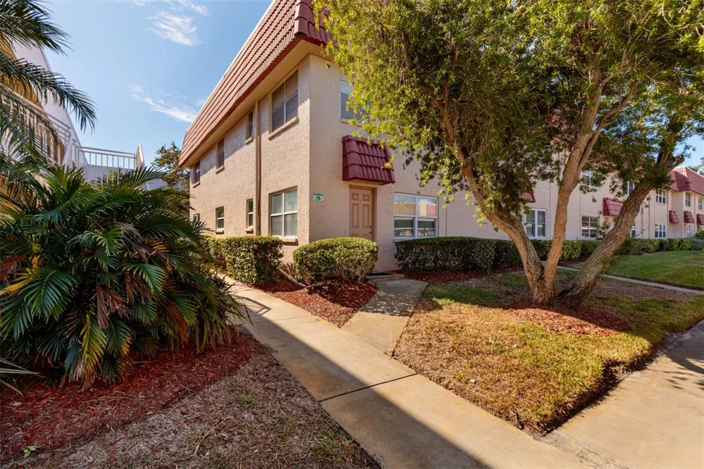 10036 63RD AVENUE #17 St Petersburg, FL 33708