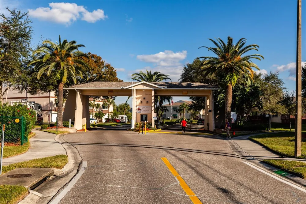 10036 63RD AVENUE #17 St Petersburg, FL 33708