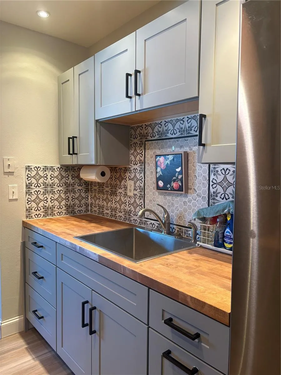 10036 63RD AVENUE #17 St Petersburg, FL 33708