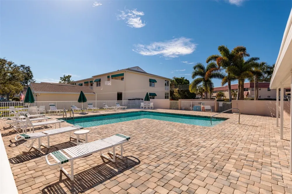 10036 63RD AVENUE #17 St Petersburg, FL 33708
