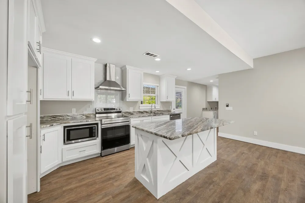 5250 Cooper Street Reno, TX 75462