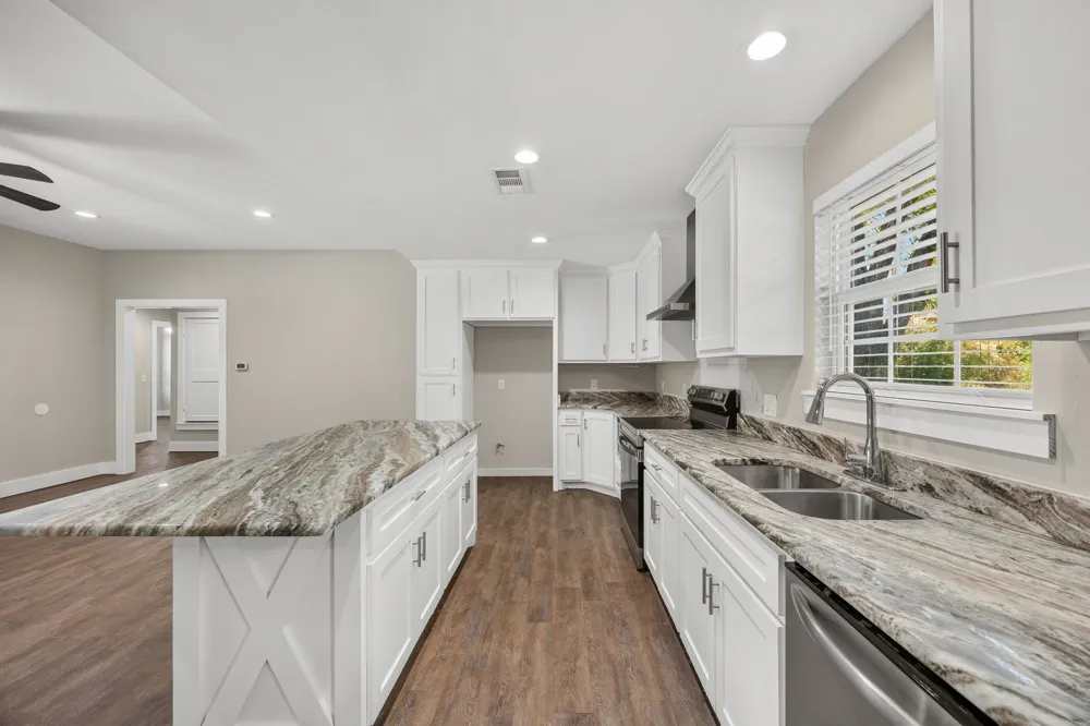 5250 Cooper Street Reno, TX 75462