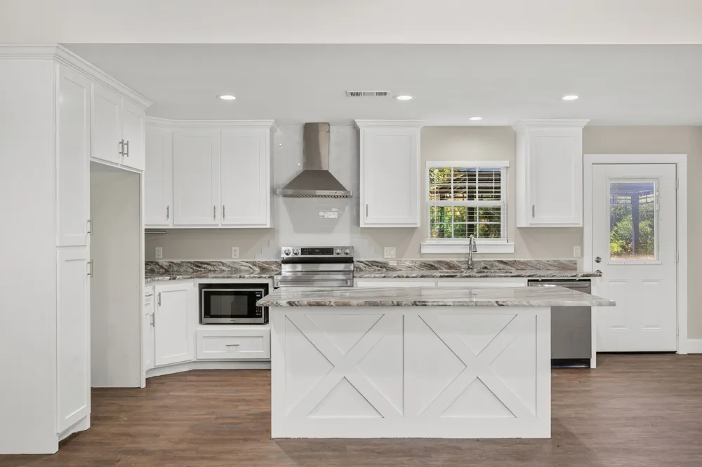 5250 Cooper Street Reno, TX 75462