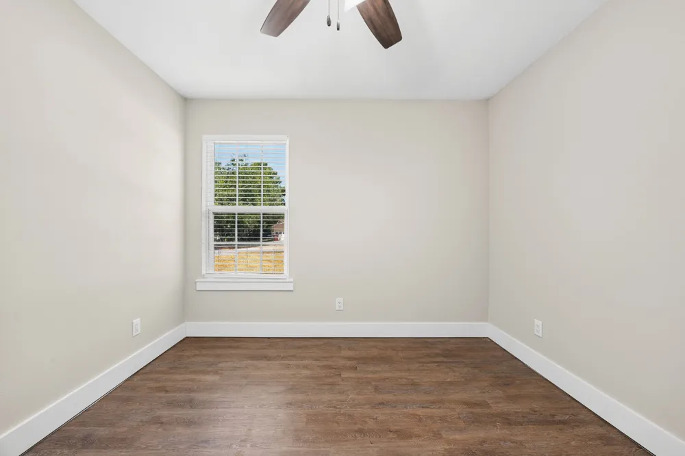 5250 Cooper Street Reno, TX 75462