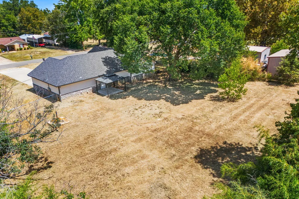 5250 Cooper Street Reno, TX 75462