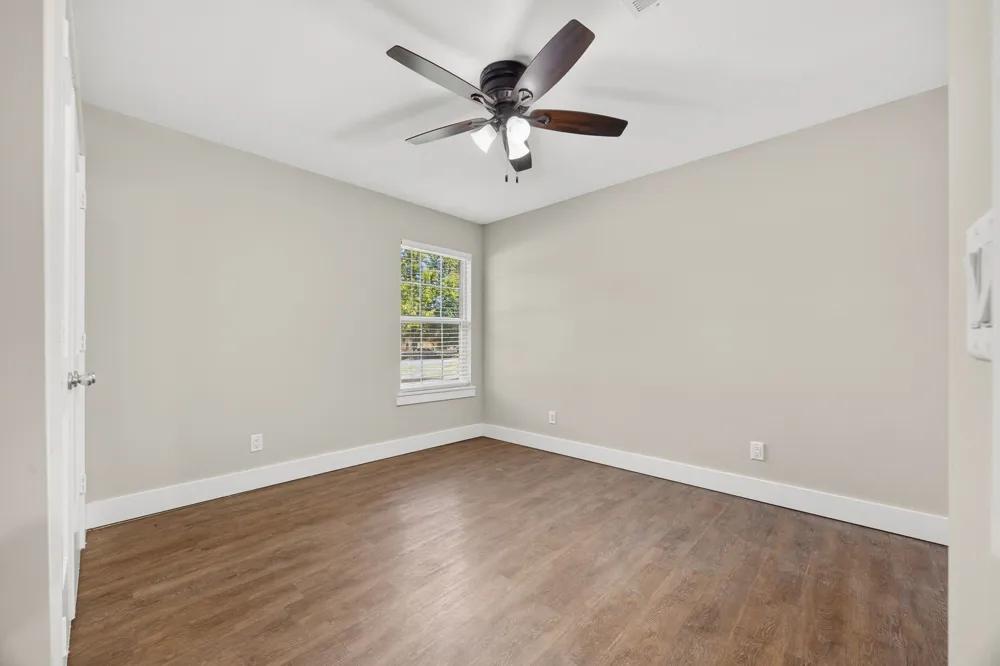 5250 Cooper Street Reno, TX 75462