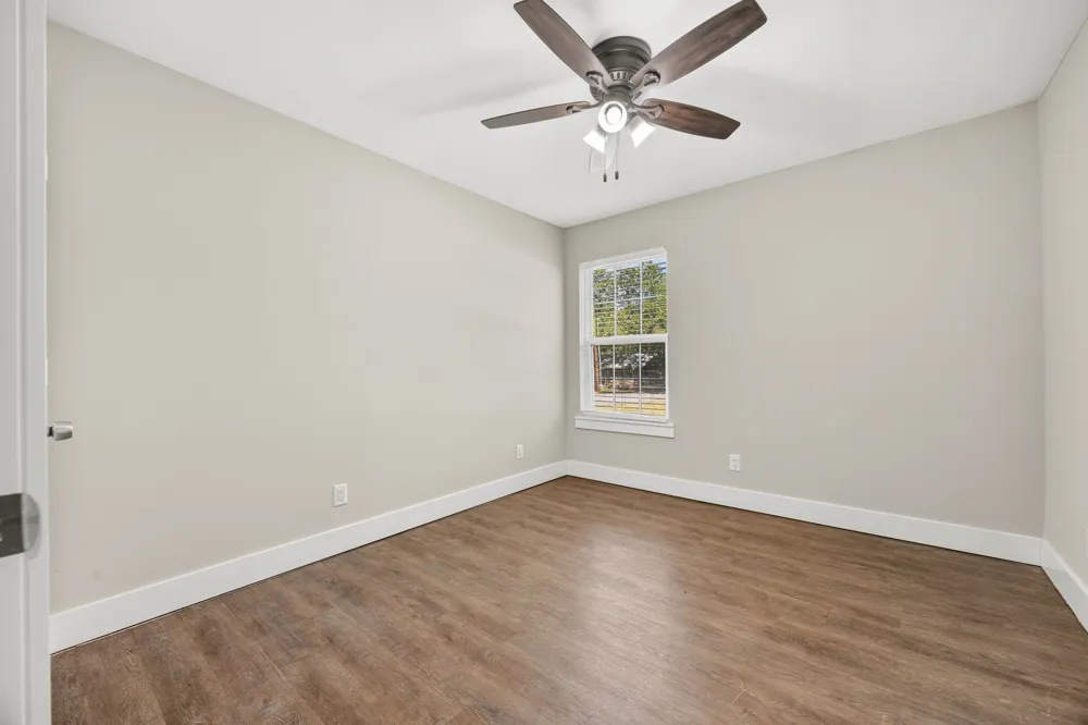 5250 Cooper Street Reno, TX 75462