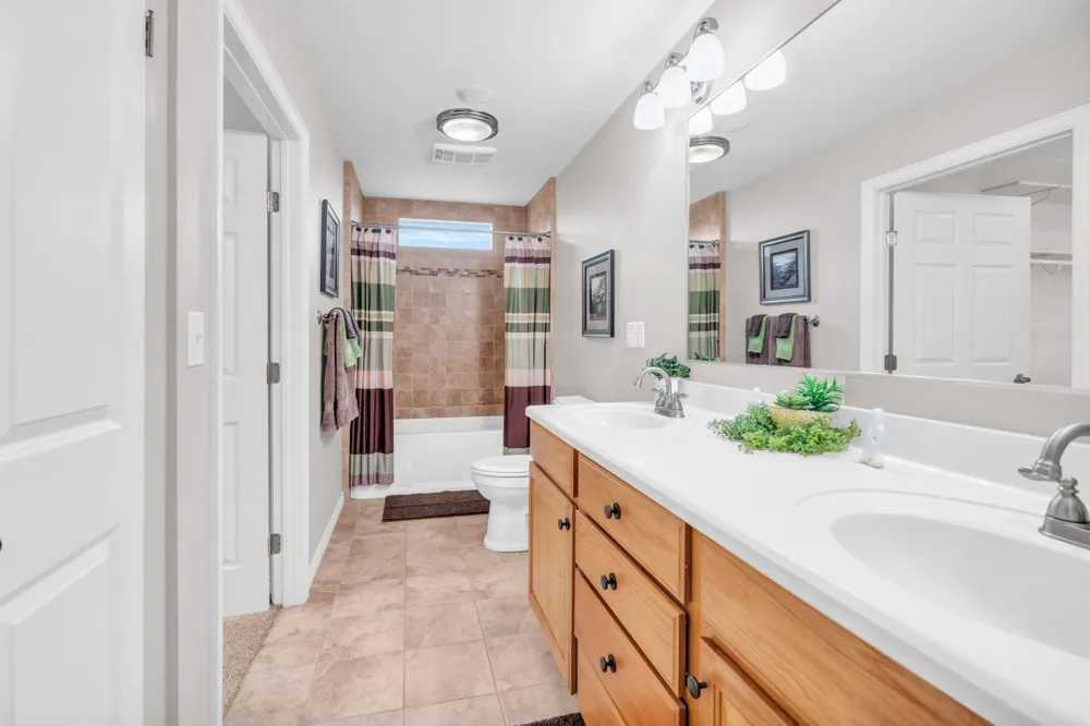 103 Roundabout Lane Huntsville, TX 77320