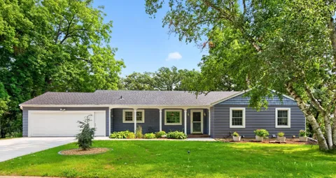 1516 Woodland Drive SW
