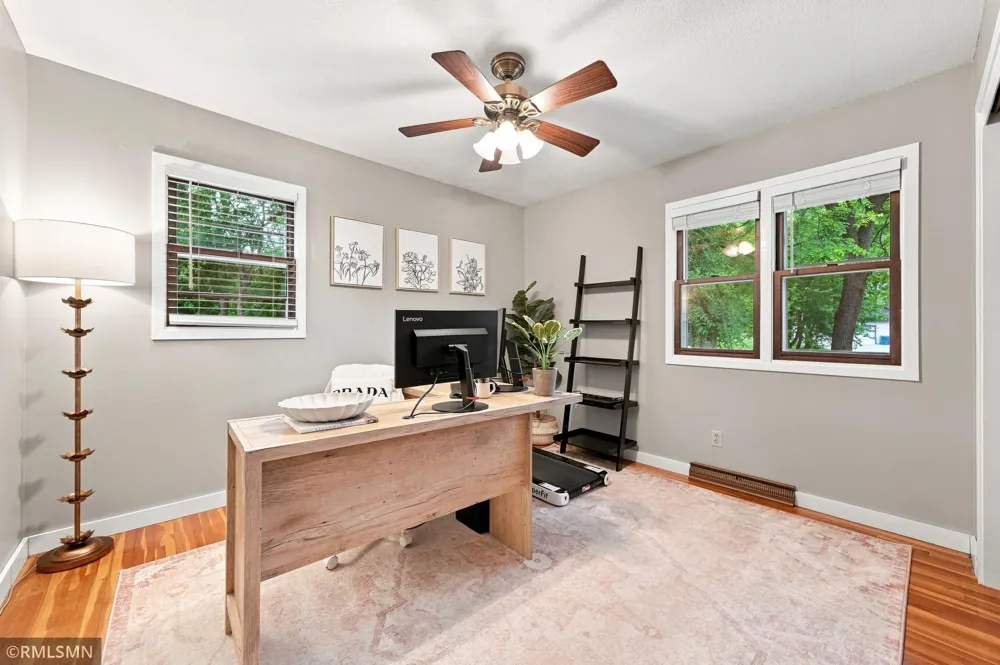 13240 Dahlgren Road Minnetonka, MN 55305