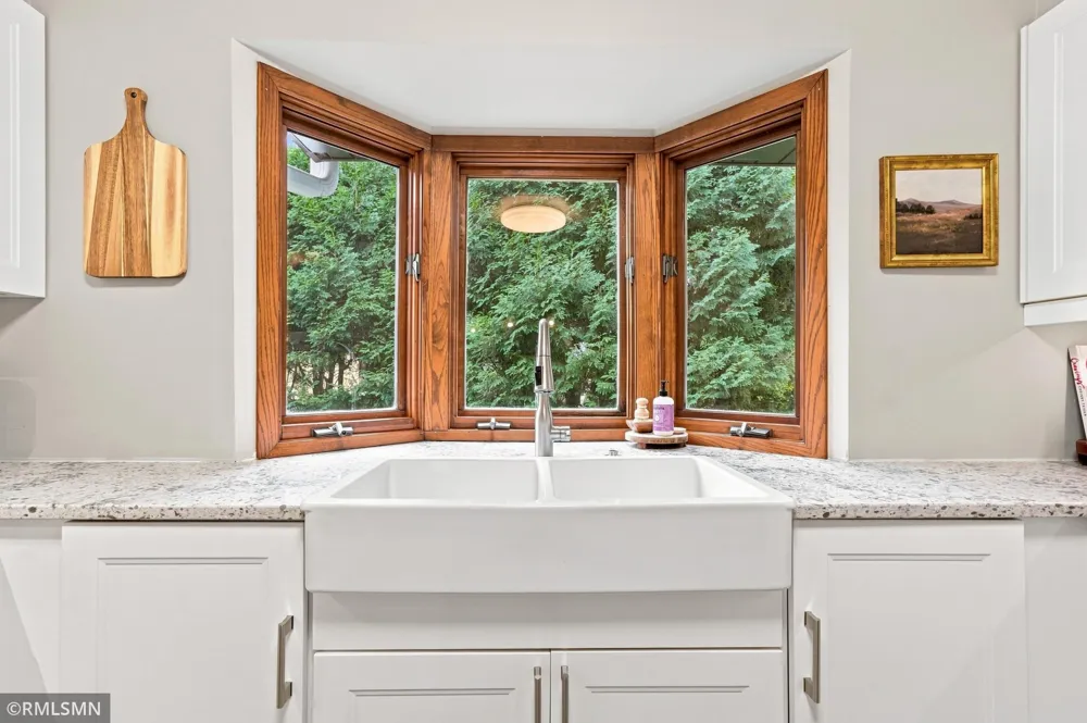 13240 Dahlgren Road Minnetonka, MN 55305