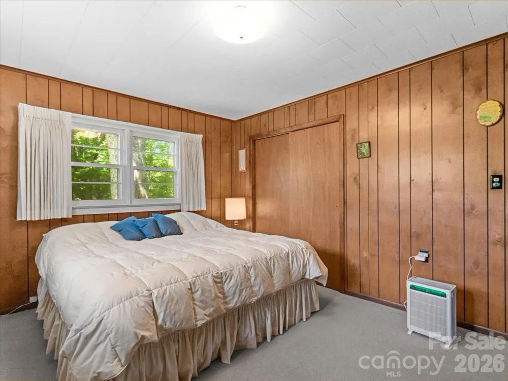 198 Florida Hill Drive Green Mountain, NC 28740