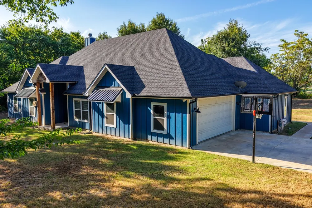 914 Pin Oak Street Trinidad, TX 75163
