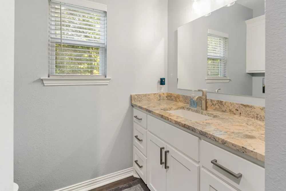 914 Pin Oak Street Trinidad, TX 75163
