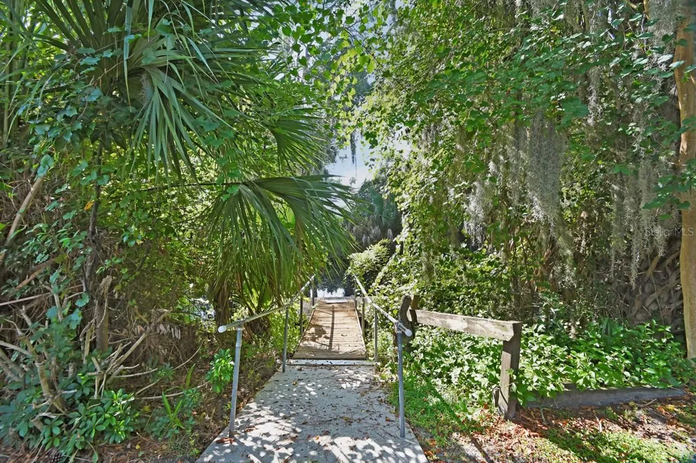 2249 HONTOON ROAD Deland, FL 32720
