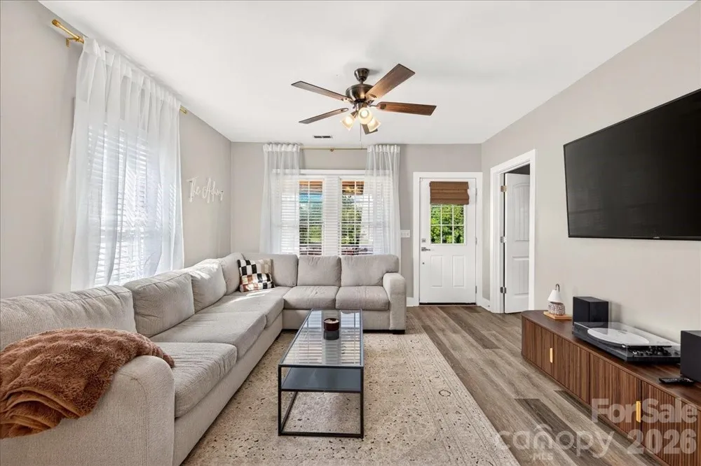 3331 Tuckaseegee Road Charlotte, NC 28208