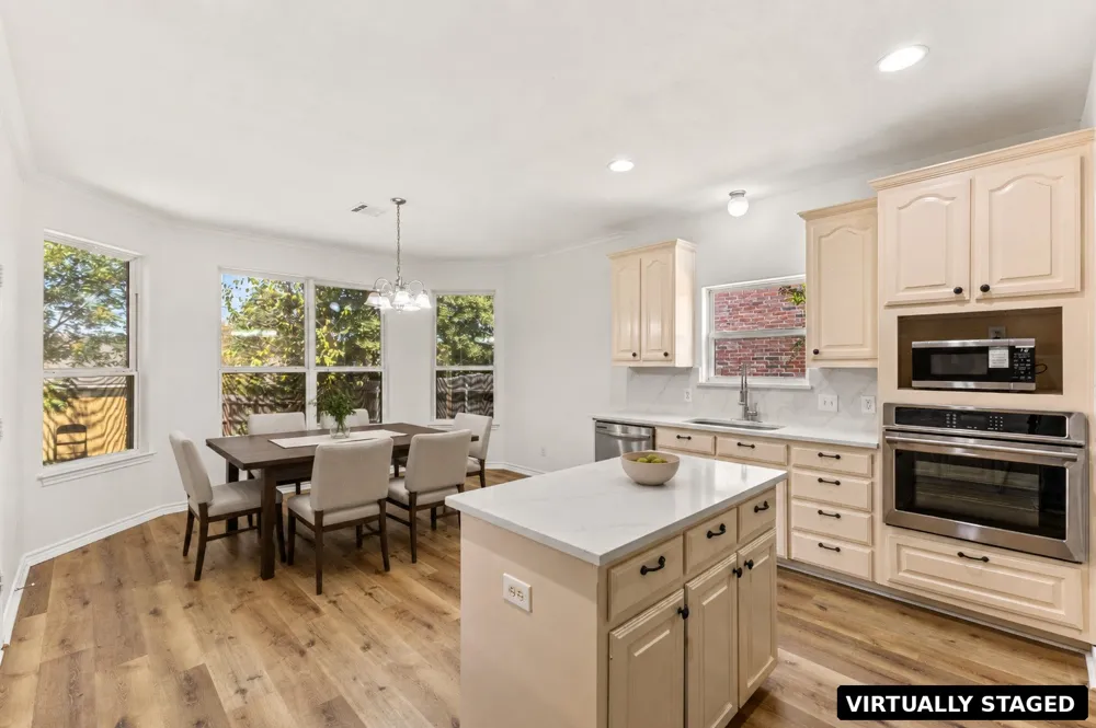 401 Hidden Knoll Drive Burleson, TX 76028