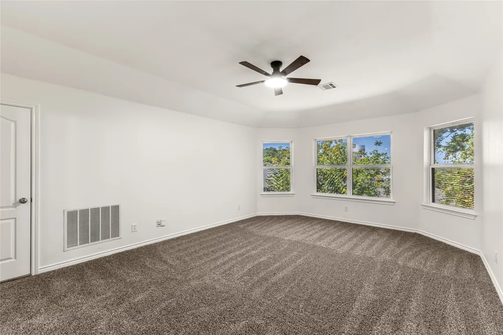 401 Hidden Knoll Drive Burleson, TX 76028
