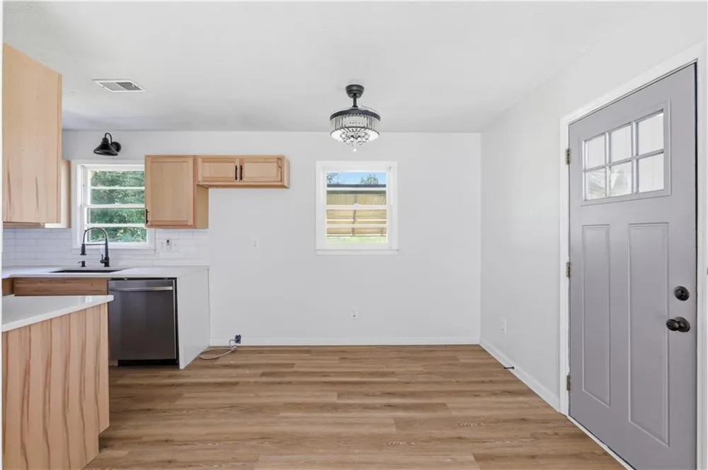 5734 Hill Road Powder Springs, GA 30127