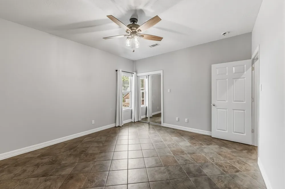 501 Cherry Hills Drive Huntsville, TX 77340