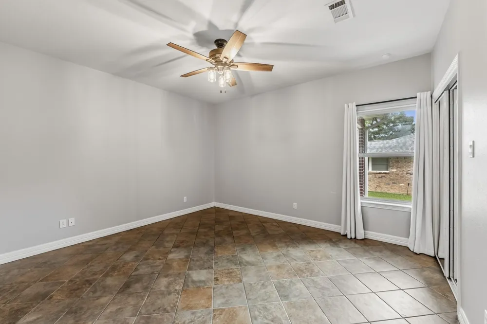 501 Cherry Hills Drive Huntsville, TX 77340