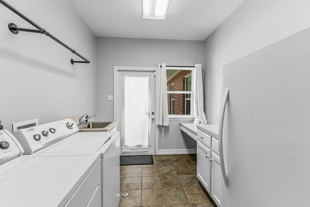 501 Cherry Hills Drive Huntsville, TX 77340