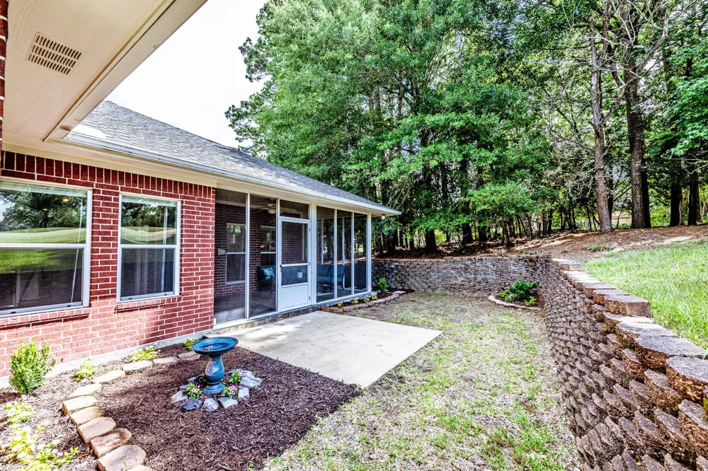 501 Cherry Hills Drive Huntsville, TX 77340