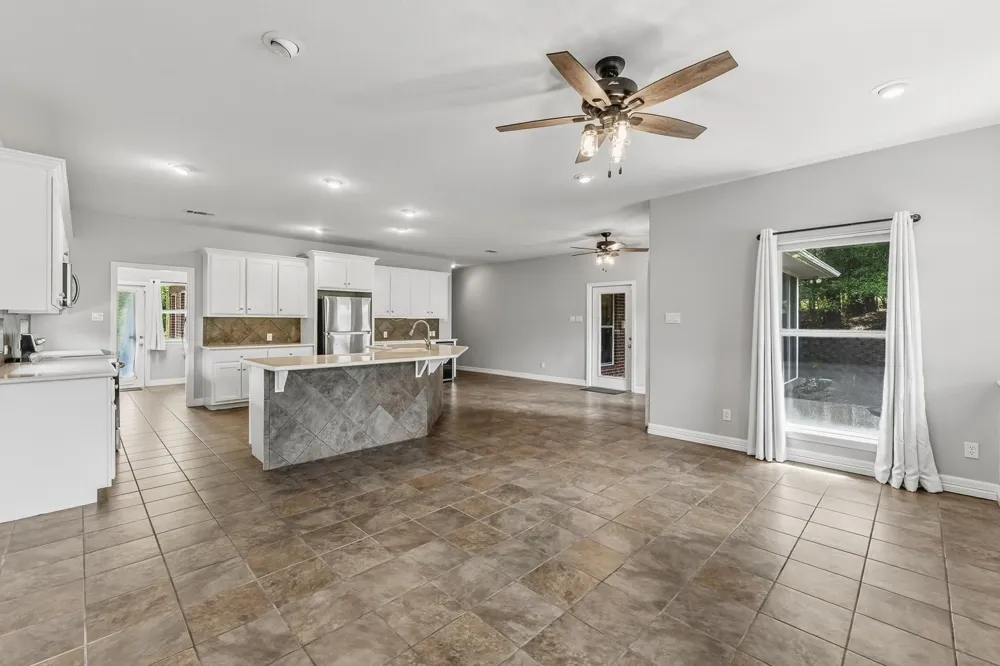 501 Cherry Hills Drive Huntsville, TX 77340