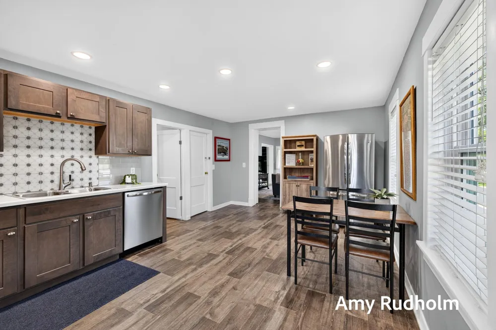 532 Jackson Avenue Grand Haven, MI 49417
