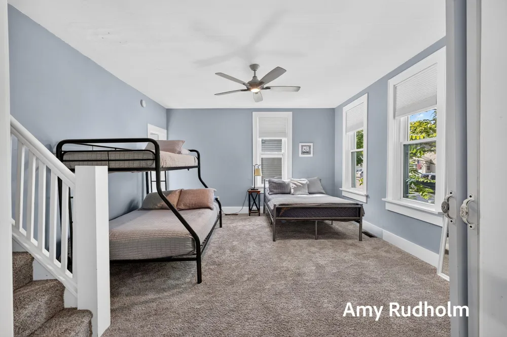 532 Jackson Avenue Grand Haven, MI 49417