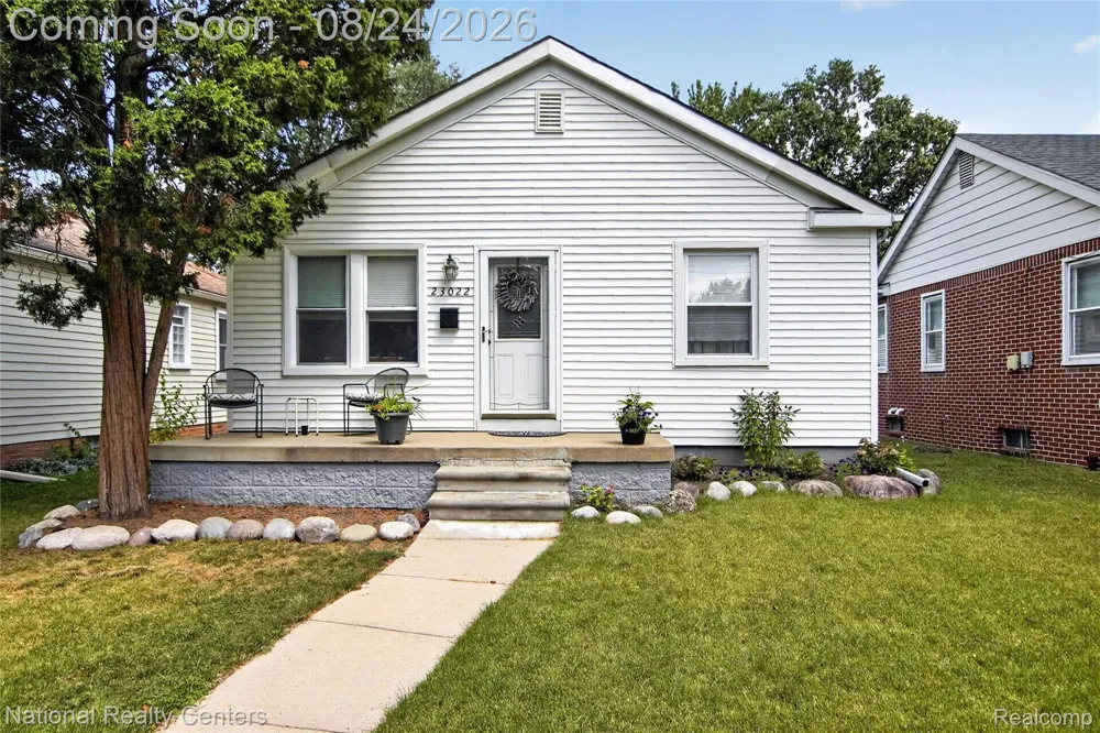 23022 Cleveland Street Dearborn City, MI 48124