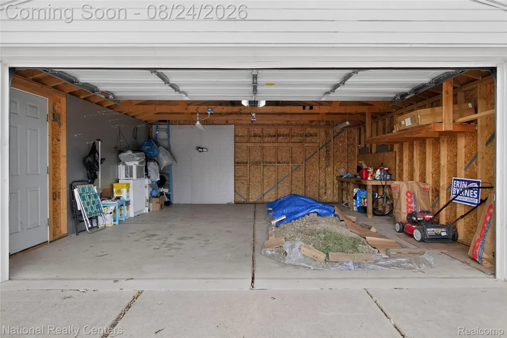 23022 Cleveland Street Dearborn City, MI 48124