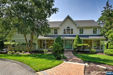 416 Hidden Valley Court