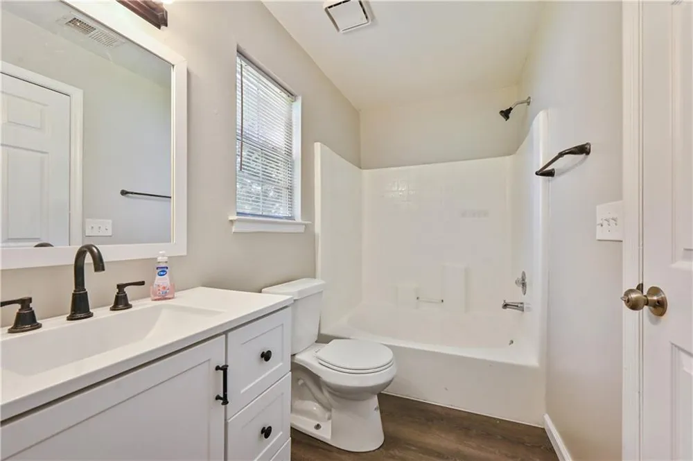 103 River Meadow Drive Calhoun, GA 30701