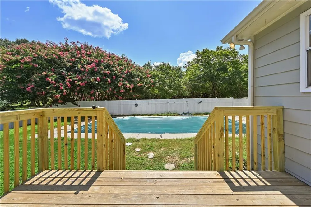 103 River Meadow Drive Calhoun, GA 30701